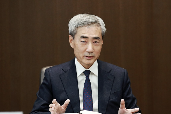 이재명 대통령, 한은 총재 후보에 신현송 BIS 국장 지명 : '국제 전문가' 선택하며 대외 리스크 관리에 무게