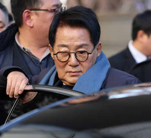 박지원 민주당 의원 군산은 조국 대표가 올 곳 아니다. 부산이나 수도권 가야 한다