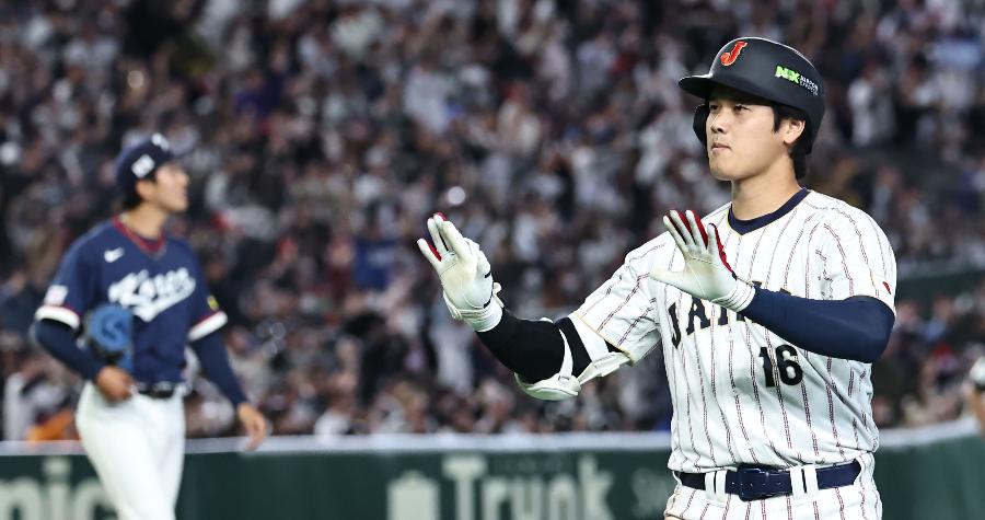 [허프 생각] 미디어 공룡 넷플릭스의 위험한 포식 : 누구나 보던 야구·콘서트 '차단'하고, 생명 담보 '프리솔로' 생중계까지