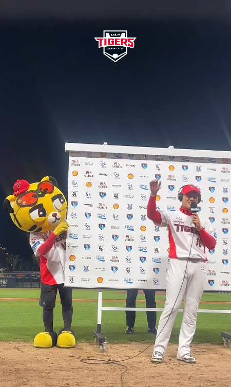 [허프 트렌드] 이 정도면 가히 캐릭터들의 우주 : 올해 프로야구 '망곰이'도'먼작귀'도 마스코트 경쟁이 달군다