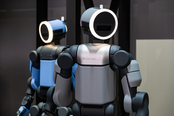 현대차그룹 보스턴다이나믹스 '격전지' 로봇 산업에서 입지 넓힌다 : 미국 민간 싱크탱크 핵심 플레이어로