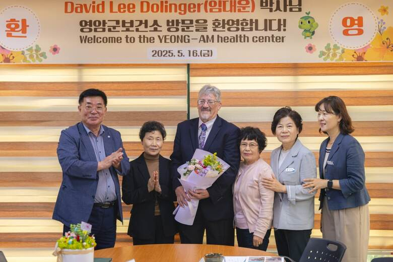  5·18  '외국인 시민군' 데이비드 돌린저 전남 영암 명예군민 됐다, 내 이름은 임대운