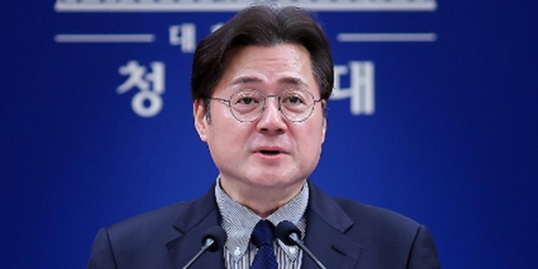 보유세 논쟁이 'GDP 대비 부담률'로 확산 : 조국 “보유세 정상화해야” 홍익표 “5월9일 이후 판단”