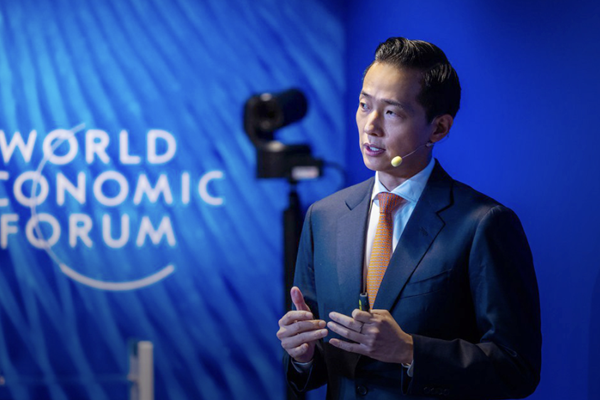 한화솔루션 유상증자 5년 전과는 분위기가 다르다 : 김동관 누적된 '시장 신뢰 훼손' 회복 시험대