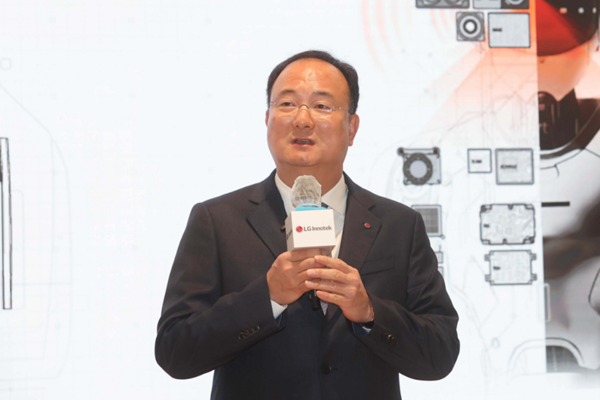 LG이노텍 오히려 높아진 애플 의존도, 문혁수 임기 마지막 해 '기판과 전장부품' 포트폴리오 다변화 분수령