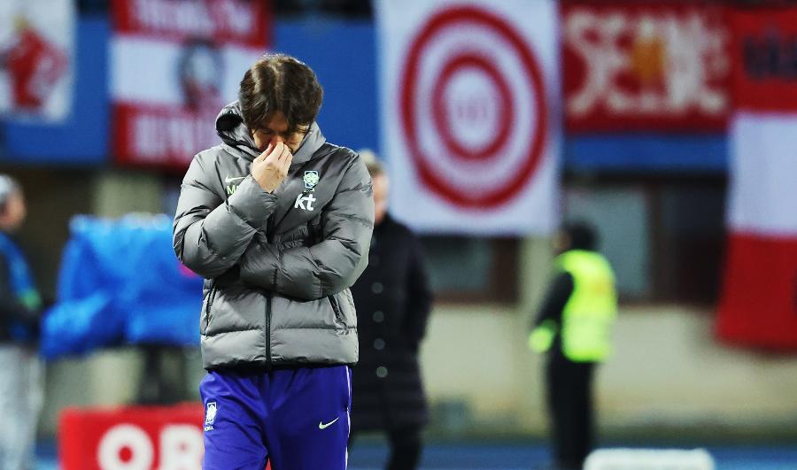 평가전 2연패, 월드컵 3개월 앞두고 계속 불안한 홍명보호 : 이근호 해설위원 여전히 실험만 반복