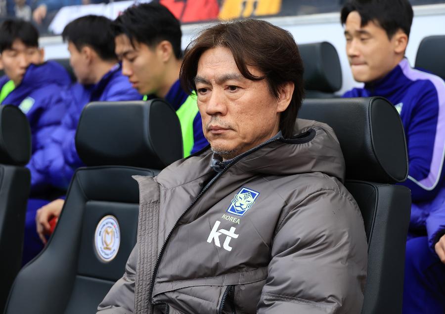 홍명보호 평가전 2연패, 월드컵 3개월 앞두고 계속 불안 : 이근호 해설위원 여전히 실험만 반복