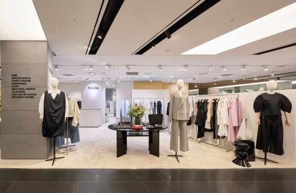 김상균 LF 편집숍 '라움' 통해 해외 프리미엄 브랜드 육성한다 : 단순 도입 넘어 인큐베이팅 역할 강화