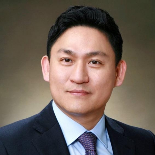 김상균 LF 편집숍 '라움' 통해 해외 프리미엄 브랜드 육성한다 : 단순 도입 넘어 인큐베이팅 역할 강화