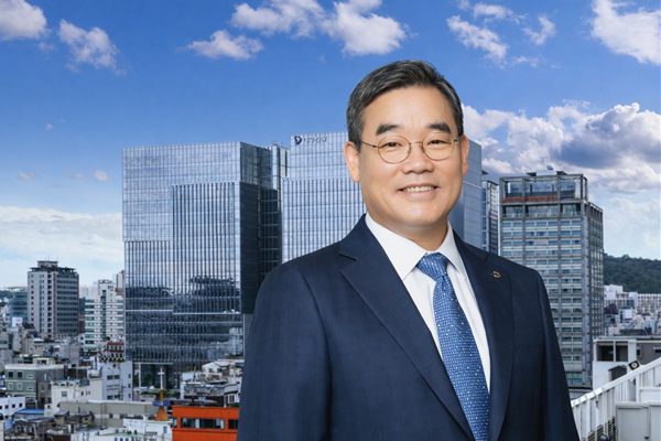 대우건설 김보현 해외 원전 '슈퍼 사이클' 올라타나, '글로벌인프라본부' 신설해 체코·미국·베트남 원전 건설 노린다 