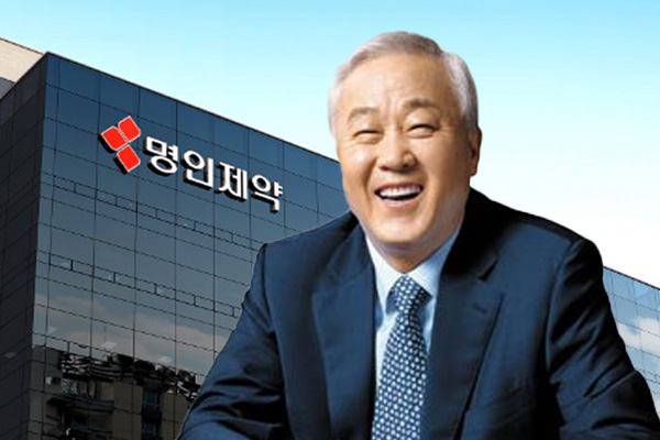 명인제약 이행명 '소유·경영 분리' 의지도 '딸 사랑' 못 이겨 : 이선영·자영 자매, 회사로부터 수십억 원대 임대수익