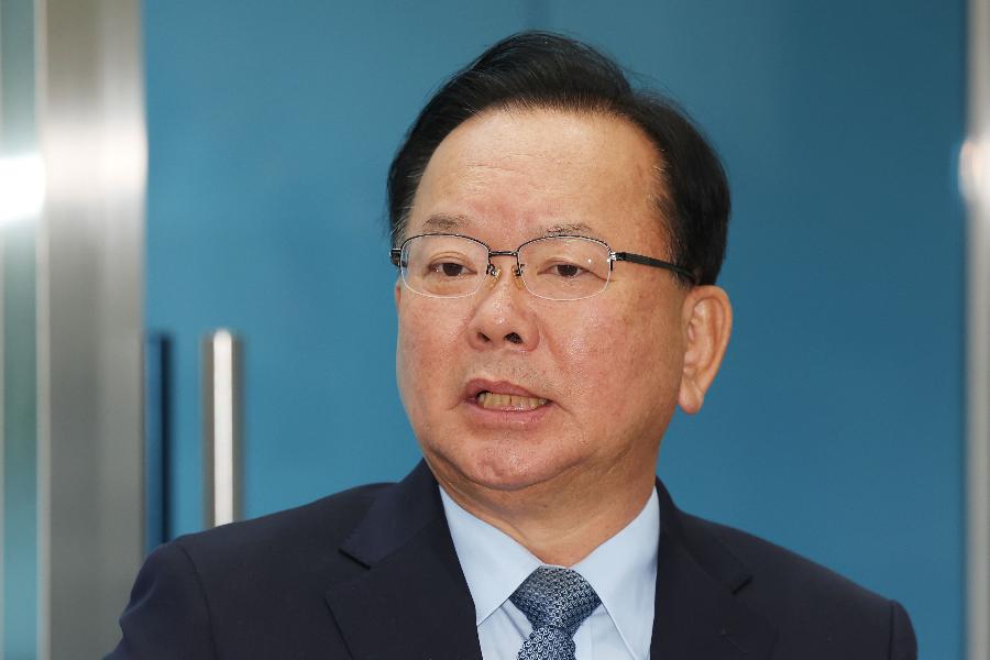 김부겸 '정치적 독식 구조' 지적, 보수 정당 심판 한 적 없어 지역 경제 침체했다