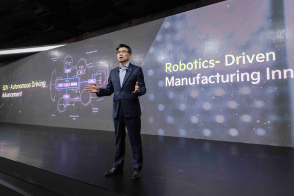 기아 송호성 가장 빠른 속도로 성장하겠다 : 전기차·하이브리드차 경쟁력 강화, 자율주행·로보틱스는 현대차그룹과 함께