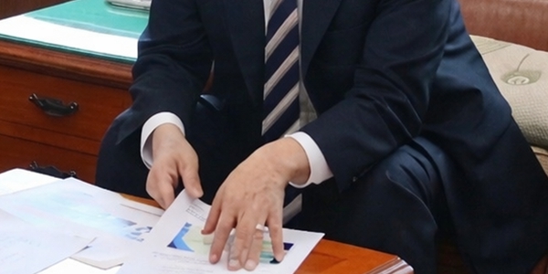 김민석 총리의 '6개 손가락'이 던진 질문, 선거에서 ‘AI 보정’은 어디까지 허용돼야 할까?