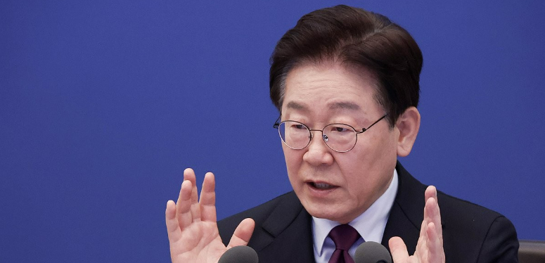 이재명 대통령 부동산 투기 근절 의지 거듭 강조 일해서 돈 버는 사람 의욕 꺾지 않을 것