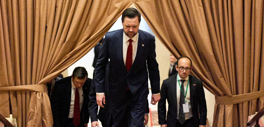 미국과 이란 간 밤샘 마라톤 협상이 약 14시간 만에 마무리됐다 : 팽팽한 의견 대립 속 호르무즈 해협을 통과한 3대의 선박