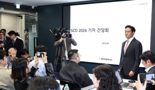 삼천당제약 사태에 대한 단상 : ‘정보 제공은 최소화, 실적은 부풀리기’ 제약바이오 업계 불투명 관행이 낳은 참사