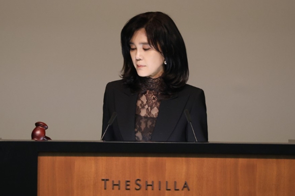 호텔신라 흑자전환에도 성난 주주들
이부진 '6연임' 불구 신뢰 회복 먼 길