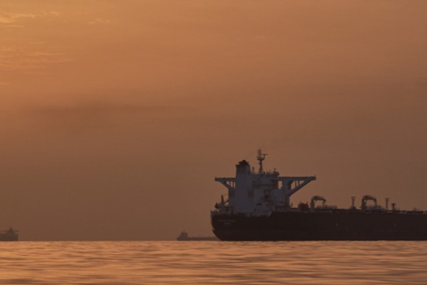 열 척은 다니던 호르무즈 해협 다시 한 척도 통과 못한다 : 우라늄 처리 등 핵심 쟁점 입장 차이로 협상타결 험로 예상