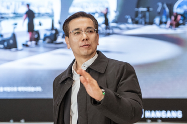 현대건설 이한우에게 닥친 '압구정 잡음', 3·5구역 중첩 악재가 올해 '12조 수주 달성' 중대 변수로 떠올랐다