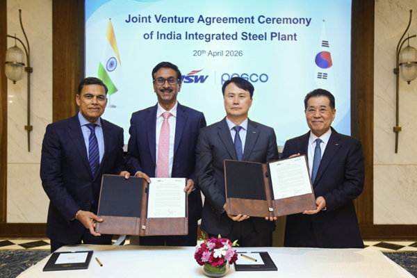 포스코 장인화가 22년 묵은 '인도 일관제철소 꿈' 가시화, '5년 동안 10조' 거대 투자로 추세적 '철강 침체' 타개한다
