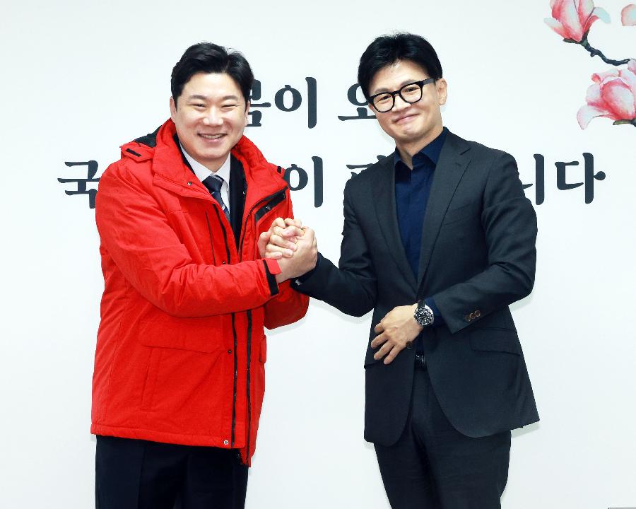 국민의힘 진종오가 '한동훈 선거 지원' 문제 삼은 장동혁을 정면 공격 : 방미 논란 되니 나를 희생양으로