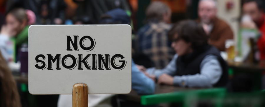 이제 영국은 2009년생부터 담배를 평생 구입할 수 없게 됐다 : 담배 세수를 웃도는 국가 의료비 손실