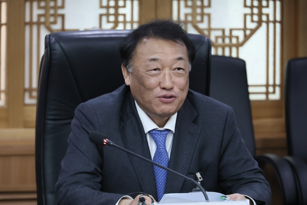 현대차그룹이 노무총괄조직을 사장급으로 격상하고 최준영 현 기아 대표를 수장에 앉혔다