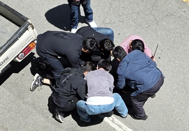 [허프 생각] 광주 고교생 피살 사건, '묻지마 범죄'는 없다 : 위험 신호가 있었고, 막을 방법을 찾아야 한다
