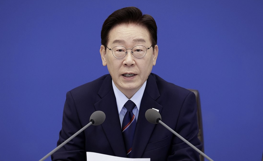 이재명 대통령이 민간 배드뱅크 상록수에 '원시적 약탈금융'이라 직격했다 : 국민에 악착같이 추심