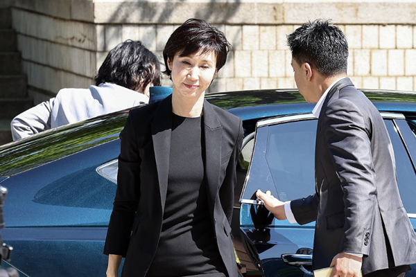 최태원-노소영 재산분할 파기환송심 첫 조정기일 열려 : 당사자 모두 출석 가능한 날로 추가 조정 이어진다