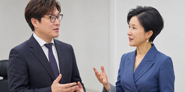 '커리어 필살기' 강사 '아이비리그=대기업 취업'은 옛말 : 유학파와 고스펙 취준생도 준비 없이 취업 없다