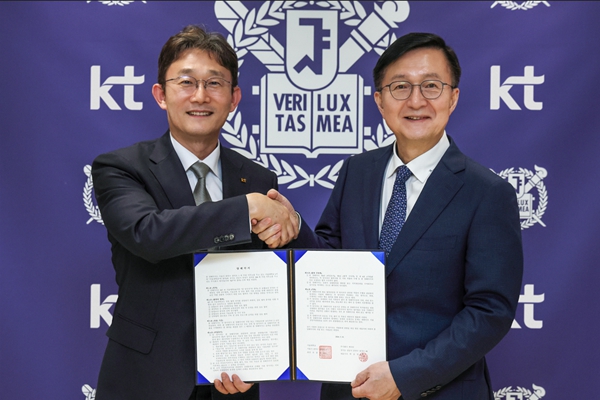 KT 박윤영 대표의 '융합형 인재' 강조 : 서울대 유홍림 총장 만나 'AI 보안' 산학연계 논의