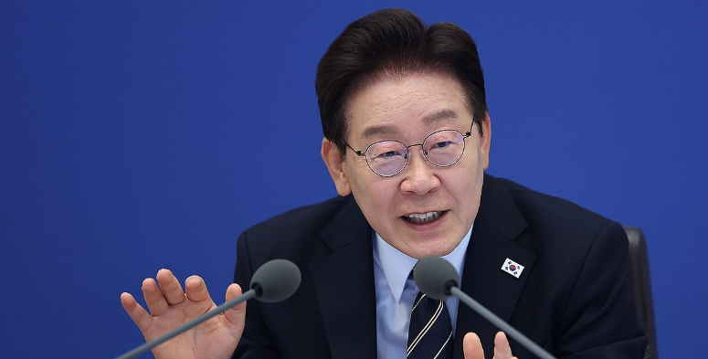 블룸버그 'AI 국민배당금 제안' 정정보도 : 이재명 대통령 정론직필 언론으로 긍정평가