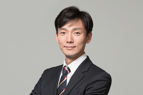 [허프 인터뷰] 소달리앤코 상무 방문옥은 기업 지배구조 컨설팅한다, 그는 기업·투자자 간 커뮤니케이션 설계한다고 고쳐 말했다 