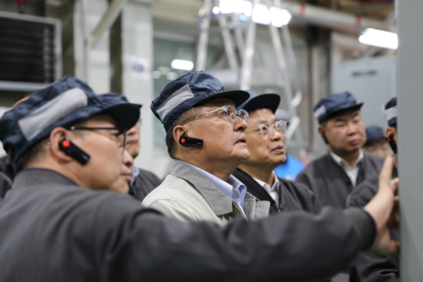 LS일렉트릭 회장 구자균 압도적 기술 혁신으로 새 판을 주도한다 : 전력 초호황기 도약을 향한 강한 의지
