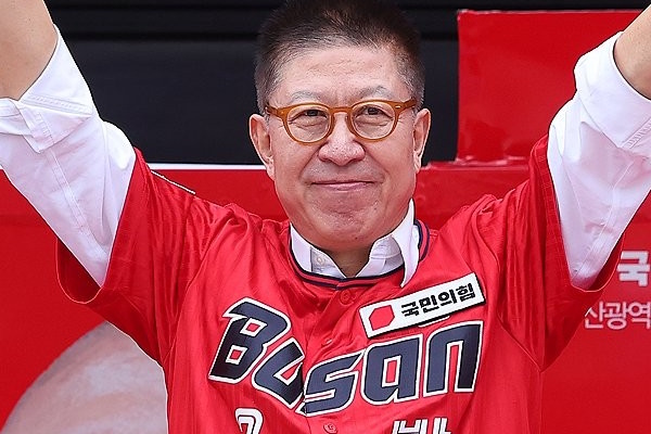[6·3 판세분석/부산시장] 보수 결집에 혼전 양상, 전재수 굳히기냐 박형준 뒤집기냐