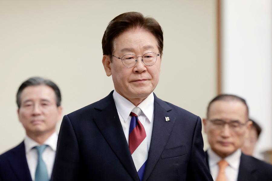 '대통령이 보낸 남자' 우상호와 '청와대 나간 남자' 하정우의 엇갈린 운명 : '이재명 사람들' 향한 표심은?