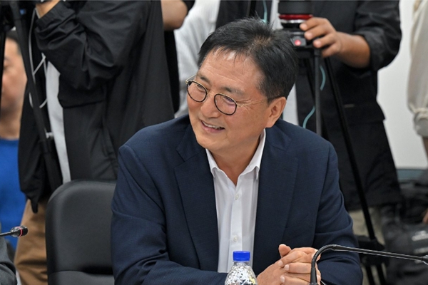 DL이앤씨 박상신 발로 뛴 리더십에도 현대·GS건설에 밀렸다, 도시정비 5.7조 목표 달성률 지금까지 '0%'