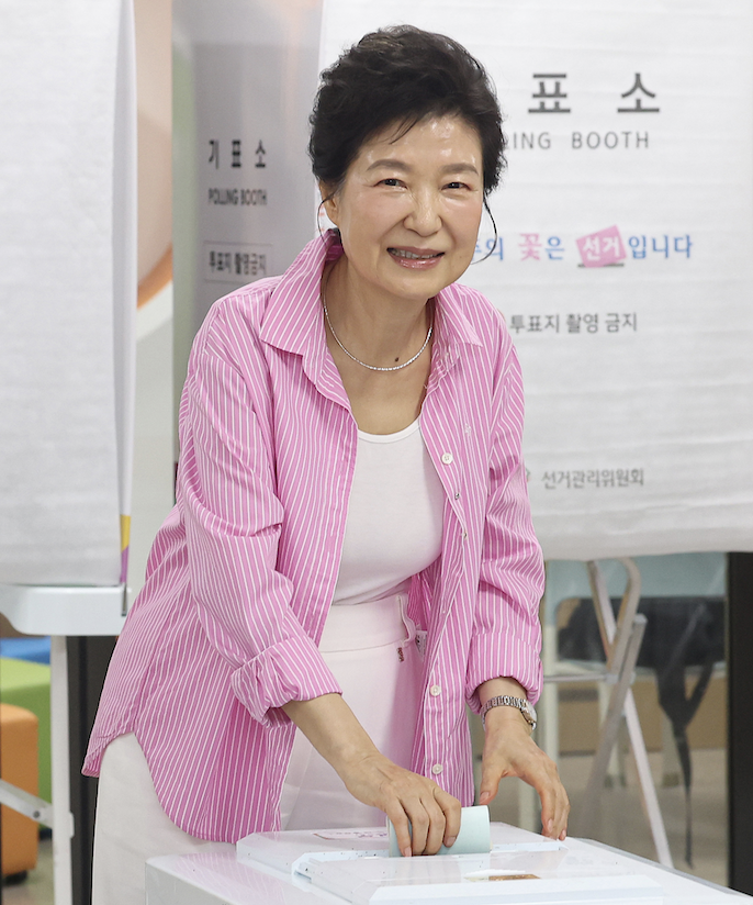 [허프 생각] 박근혜의 현주소 : 6·3 지방선거 '유세' 동선으로 살펴본 영향력과 한계