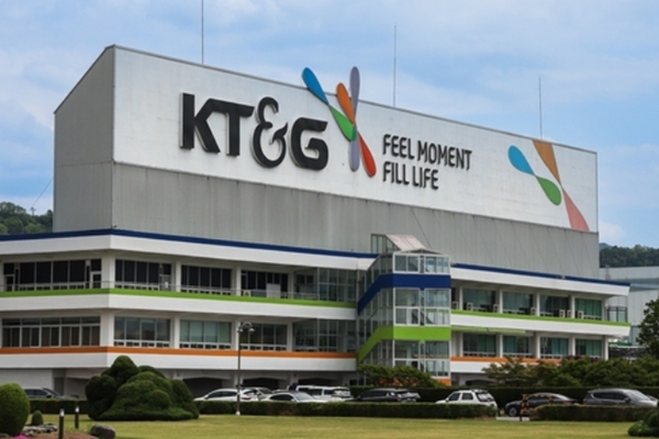 글로벌 큰손 캐피털그룹이 KT&G 지분 늘렸다 : 해외 성장·주주환원 기대감 반영 '7.21%'로 확대 