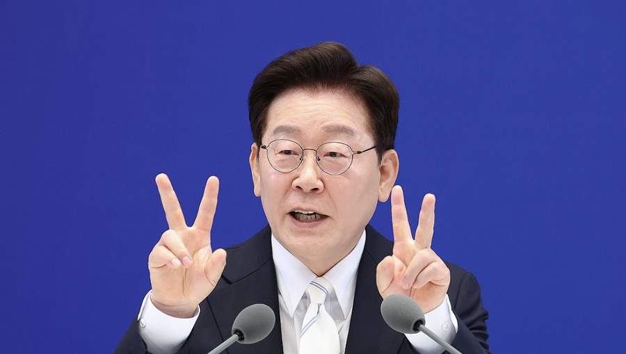 이재명 대통령 이코노미스트 인터뷰 AI가 만든 초과이익, 국민이 함께 나눌 메커니즘 필요하다