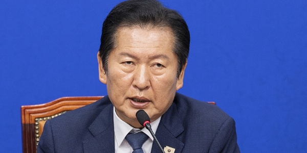 대통령의 '김민석 밀어주기'에 당 내부 '불출마' 압박, 정청래 ‘당원 지지’ 믿고 연임 도전 밀어붙이나