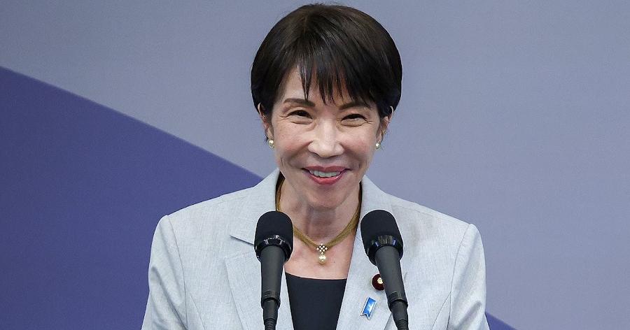 '중국 희토류 수출 통제'가 일본 경제의 '숨통'을 조인다 : 다카이치, '반도체 소재 수출 통제' 맞불 놓을까