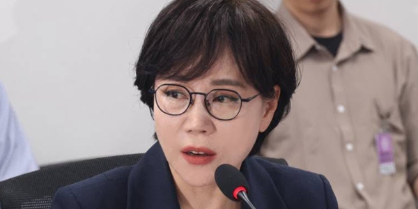 민주당 '1인1표제 보완' 놓고 정청래와 전현희·김남희 공방 : 전당대회 앞두고 전선 형성 중 