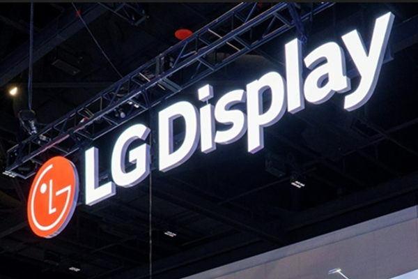 LG디스플레이 희망퇴직 일회성 비용에 2분기 영업손실 낼 듯 : OLED 경쟁력 발판으로 하반기 실적 개선 전망