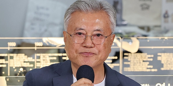 청와대 이재명-문재인 7월1일 오찬 후 독대, 핵심지지층 이탈에 이제야 움직이나