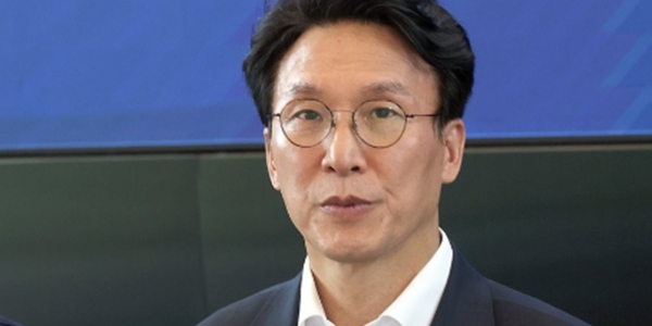 김민석 전당대회 출마 앞두고 '보완수사권 폐지' 발표 : 총리실 산하 검찰개혁추진단은 1년간 뭘 했나