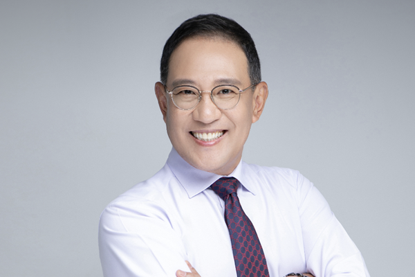허성 코오롱인더스트리 '경영 핵심' 인공지능 전환 책임 다한다, AI 기반 스마트구매 플랫폼 구축