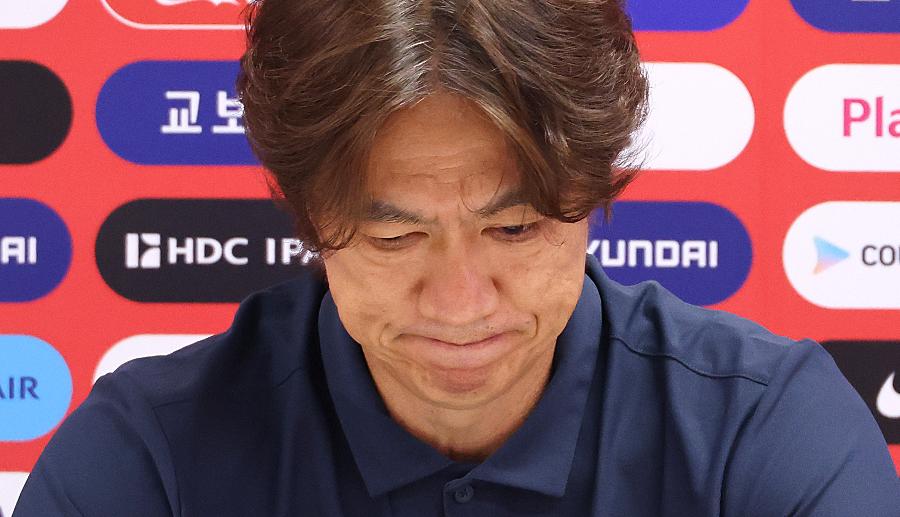 홍명보 정몽규 사퇴로 끝인가? 12년째 이어지는 한국 축구의 실패 : 욕망과 무능의 카르텔 뿌리 뽑아야